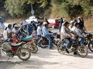 1º Passeio Motorizadas-Vespas entre Vale do Carro e Foz do Arelho dia 8 de Maio