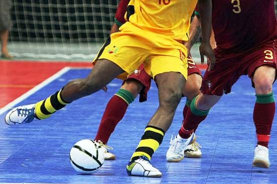 Grupo de jovens organiza torneio de futsal durante a Expo Alcanede