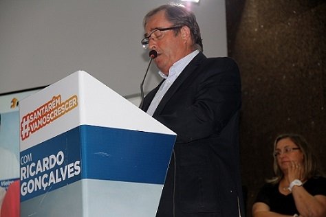 Autárquicas 2017- Políticos nacionais não conhecem as potencialidades de Alcanede afirmou o candidato do PSD à CMS na apresentação de Manuel Joaquim Vieira