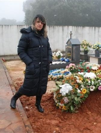 Família de defunto revoltada em Vale da Trave