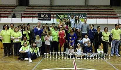 Final do “Troféu José Casebre” sagra campeões regionais vários pares da Escola de dança de Aldeia da Ribeira