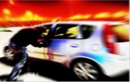 Furto de automóvel em Alcanede