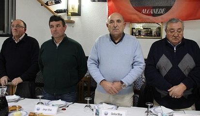 Vespinhas do Castelo confraternizam em jantar de ano novo