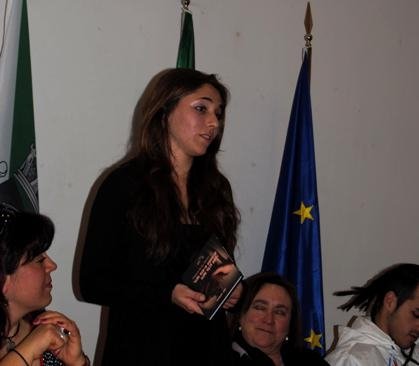 Aos 16 anos, jovem com raízes em Alcanede lança livro de poesia em Lisboa