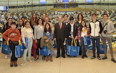 Clube Europeu do Agrupamento de Escolas D. Afonso Henriques visita o Parlamento Europeu – Bruxelas