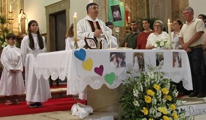 Fotos – 25 anos de ordenação sacerdotal do padre António Vicente comemorados em Alcanede