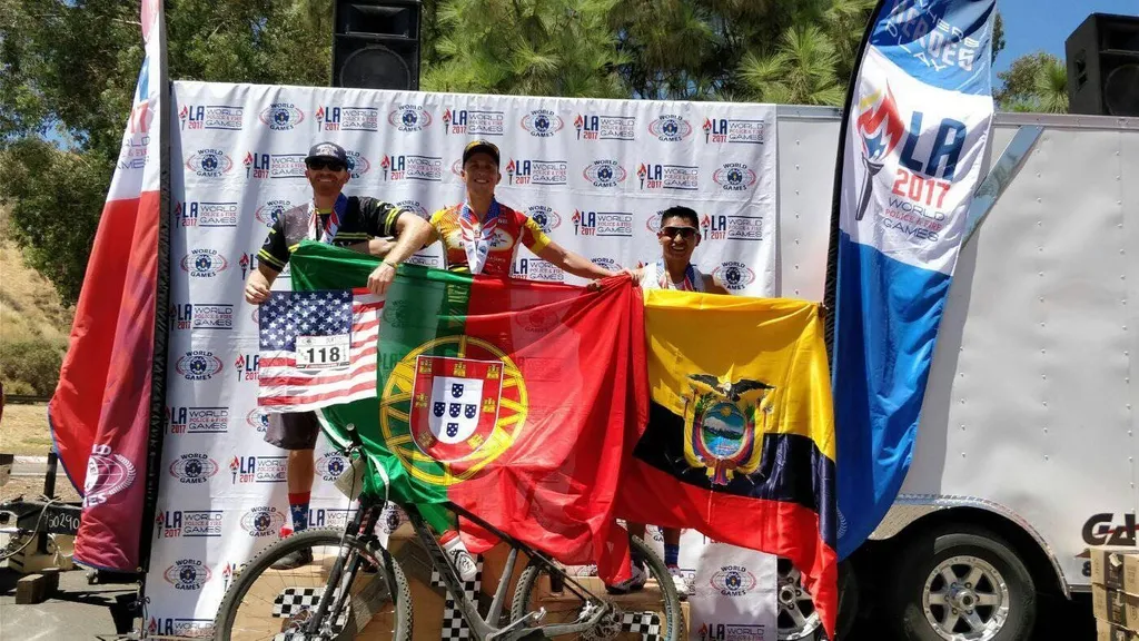Alcanedense Paulo Filipe Santos sagrou-se campeão do Mundo de Cross Country em Los Angeles