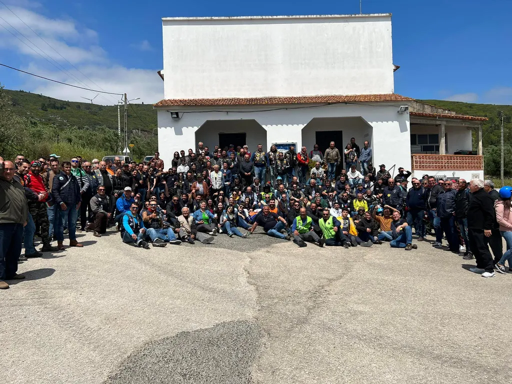Cerca de 180 “Mal Tratadas” voltaram a queimar gasolina no asfalto