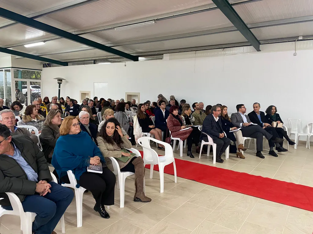 Apresentações do livro “Crónica da Igreja de Alcanede” cativaram plateias presentes em Alcanede e Santarém