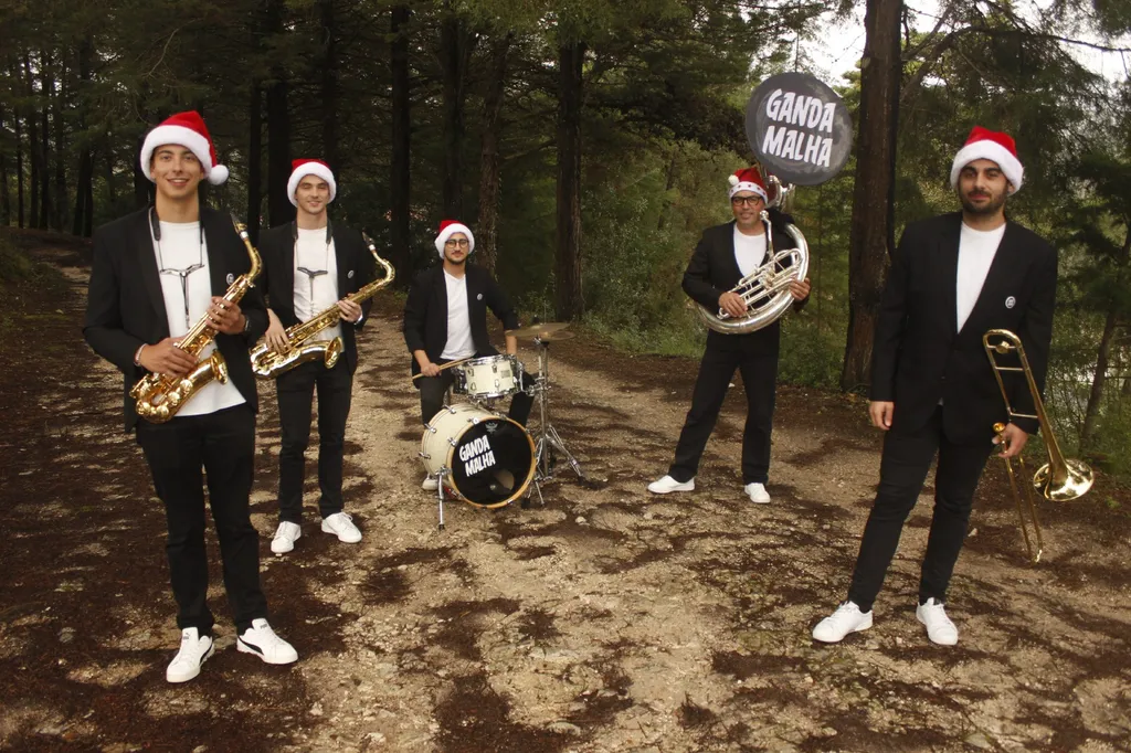 Grupo Ganda Malha lançou vídeo de Natal