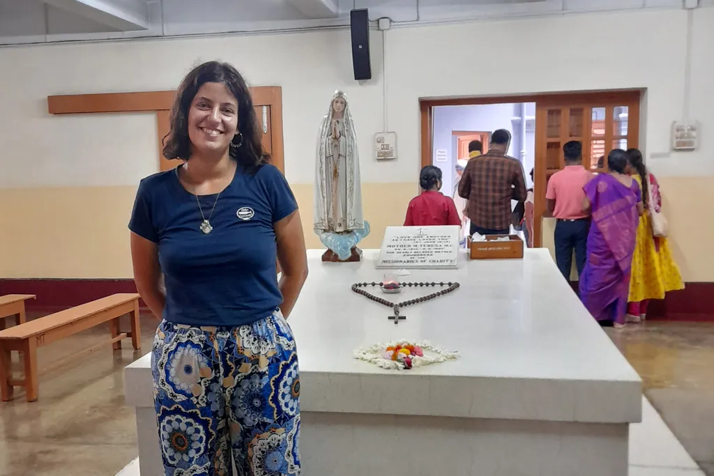 (Vídeo): O testemunho de Carolina Vitorino como voluntária em Calcutá na India