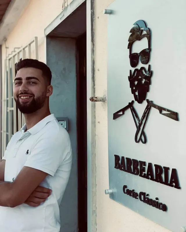 Barbearia “Corte Clássico” comemora 5 anos de existência em Alcanede