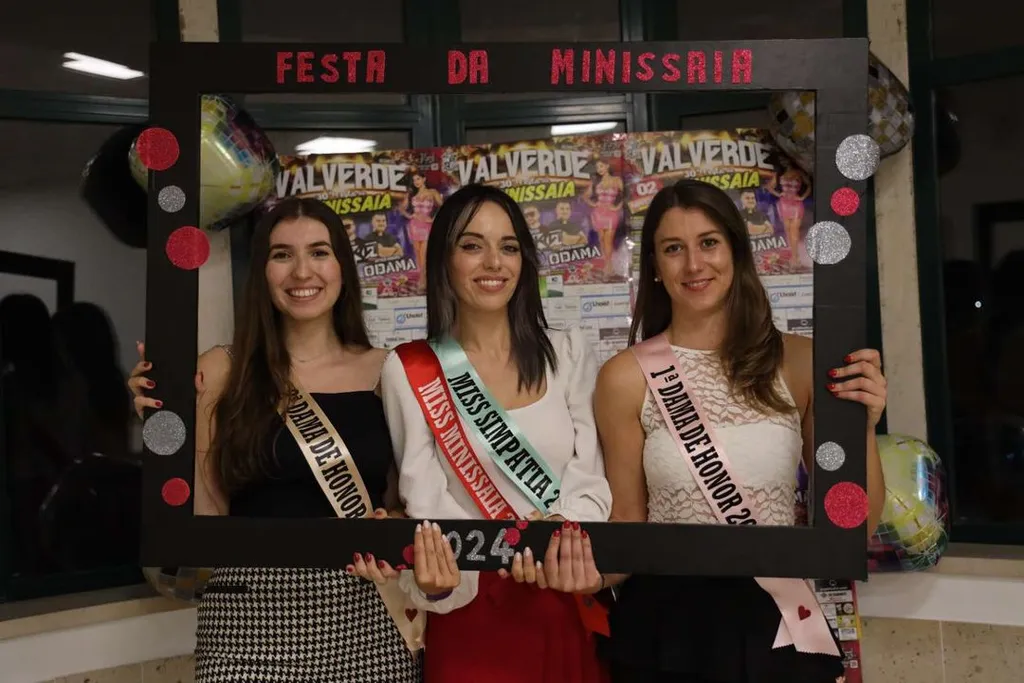 Marisa Lopes de Porto de Mós eleita em Valverde Miss Minissaia 2024