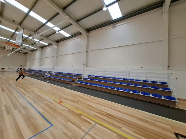 Município de Santarém financia novas bancadas do Pavilhão Desportivo de Alcanede